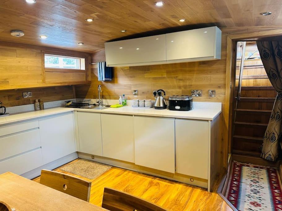 Unique Houseboat Experience I Central City Break York Exteriér fotografie