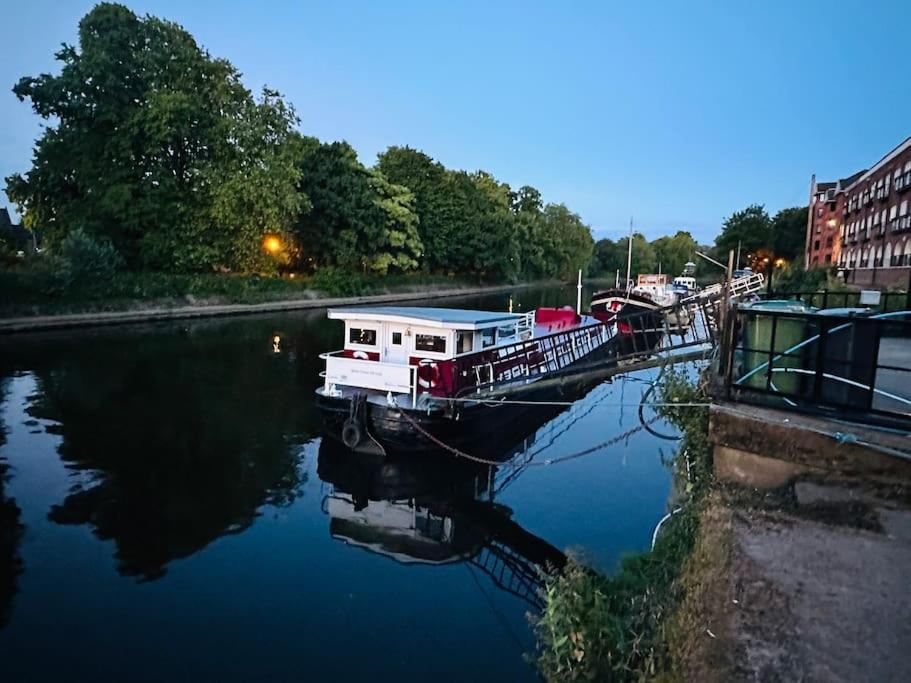 Unique Houseboat Experience I Central City Break York Exteriér fotografie