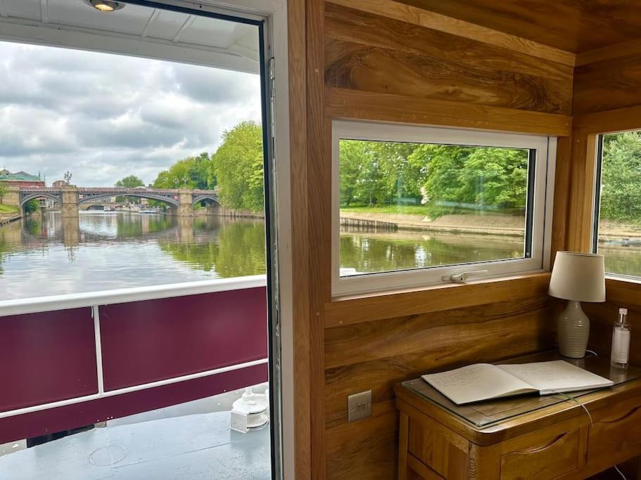 Unique Houseboat Experience I Central City Break York Exteriér fotografie