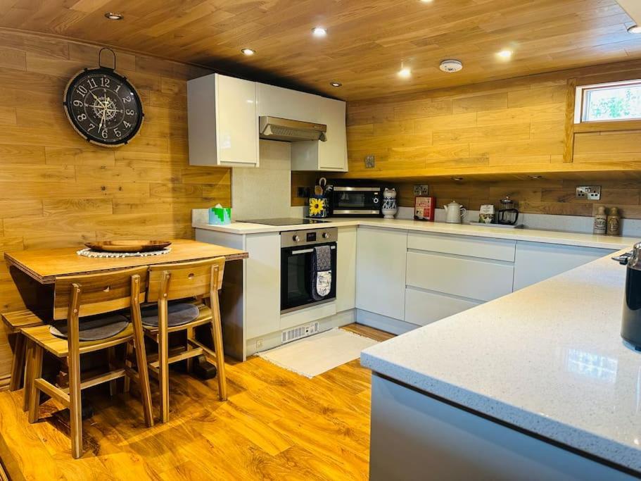 Unique Houseboat Experience I Central City Break York Exteriér fotografie